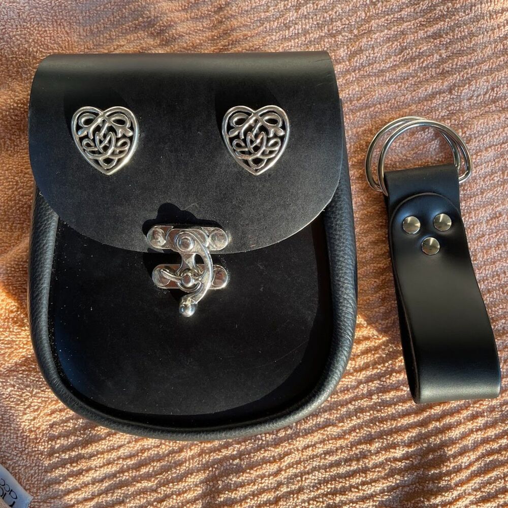 SKAPA LEATHER Countess's Celtic Heart Leather Pouch BELT BAG and SKIRT HIKE nwot